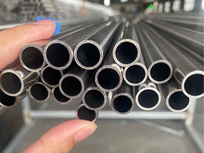 304 vs 316L Stainless Tubes for EV Cooling Systems